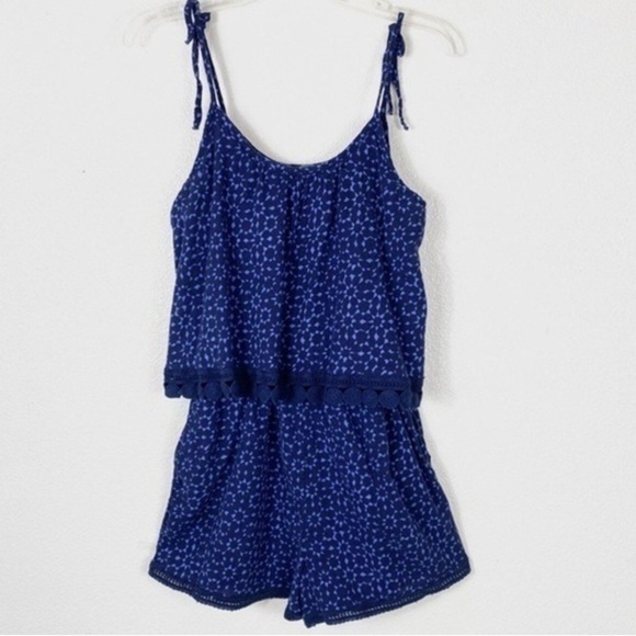Aerie Navy‎ Blue Floral Layered Playsuit Romper Lace Floral size XS Lace Trim - Picture 3 of 9